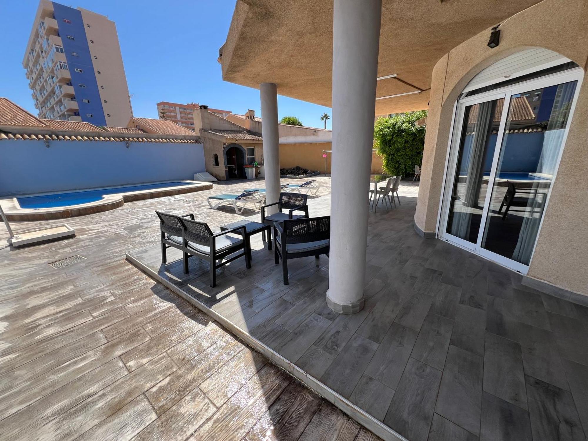 CHALET CON PISCINA A 100m DE LA PLAYA La Manga del Mar Menor Extérieur photo